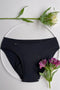 Čierne menštruačné nohavičky na spanie s predĺženou vložkou - pohľad spredu