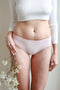 Nohavičky spredu na modelke Dominike - model Klasické ružové light.